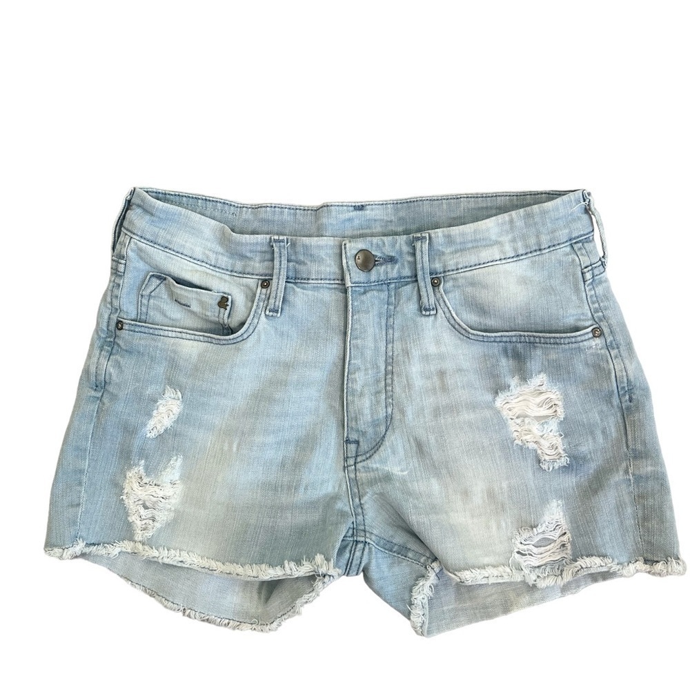 39-H & M light wash distressed denim shorts 6